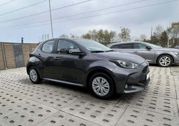 Toyota Yaris cena 69900 przebieg: 43803, rok produkcji 2022 z Olecko małe 562